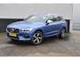 Volvo XC60 2.0 T8 Twin Engine AWD R-Design Schuif/kanteldak, Bursting Blue, Stuur/Stoelverwarming, Camera, LED, Zeer nette auto, Digitaal Dashboard, BTW-auto