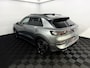 Volkswagen T-Roc 1.5 eTsi R-Line First Edition Nieuwe model!, Panoramadak, Camera, Iq lights, Navi, Half leder, Stoel/Stuurverwarming, Cruise control adaptief, Sfeerverlichting, Elektrische achterklep, Keyless start, 2 jaar garantie .
