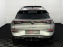 Volkswagen T-Roc 1.5 eTsi R-Line First Edition Nieuwe model!, Panoramadak, Camera, Iq lights, Navi, Half leder, Stoel/Stuurverwarming, Cruise control adaptief, Sfeerverlichting, Elektrische achterklep, Keyless start, 2 jaar garantie .