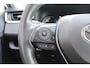 Toyota RAV4 2.5 Hybrid AWD Style Bi-Tone | Rijklaar | Parelmoer | Trekhaak | Apple/Android | Stoel-/stuurverw. | LED | El. achterklep | Dealer onderhouden