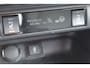 Toyota RAV4 2.5 Hybrid AWD Style Bi-Tone | Rijklaar | Parelmoer | Trekhaak | Apple/Android | Stoel-/stuurverw. | LED | El. achterklep | Dealer onderhouden