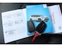 Toyota RAV4 2.5 Hybrid AWD Style Bi-Tone | Rijklaar | Parelmoer | Trekhaak | Apple/Android | Stoel-/stuurverw. | LED | El. achterklep | Dealer onderhouden