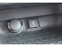 Toyota RAV4 2.5 Hybrid AWD Style Bi-Tone | Rijklaar | Parelmoer | Trekhaak | Apple/Android | Stoel-/stuurverw. | LED | El. achterklep | Dealer onderhouden
