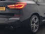 BMW X1 xDrive20i M Sport 192pk Dealer O.H. | Panodak | Adaptive Cruise | Head Up | Camera | Harman / Kardon | Alcantara Sportstoelen Verwarmd | Navigatie | 19"L.M | LED Koplampen |