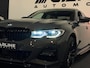 BMW 3-Serie 330e eDrive Edition M-SPORT SCHUIFDAK MATRIX ACC ASSIST VIRTUAL SFEERVER. HUD NAP GARANTIE APK