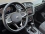 Volkswagen Tiguan 1.4 TSI eHybrid 245pk Elegance | Panoramadak | Trekhaak wegklapbaar | Adaptieve cruise | Lane assist | Camera | Virtueel cockpit | Stoel&stuurverwarming | Matrix-LED | DAB | Apple CarPlay / Android Auto | Navigatie | Volledig onderhouden