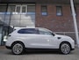 Leapmotor B10 Design Hybrid EV 18.8 kWh | Nu beschikbaar | Wltp 900km gecombineerd | Elektrisch 82km Wltp | Luxe uitvoering | Camera rondom | Stoel en stuurverwarming | Draadloze telefoonoplader | Keyless entry en start