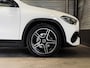 Mercedes-Benz GLA 200 AMG Line | MBUX | Trekhaak | Sfeer | Multibeam LED | 19 inch |