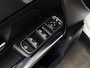 Mercedes-Benz GLA 200 AMG Line | MBUX | Trekhaak | Sfeer | Multibeam LED | 19 inch |