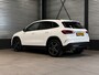 Mercedes-Benz GLA 200 AMG Line | MBUX | Trekhaak | Sfeer | Multibeam LED | 19 inch |