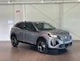 Peugeot 2008 1.2 Hybrid 136 Allure | AUTOMAAT | CLIMA | CARPLAY ANDROID AUTO | 17 INCH LMV | CAMERA VOOR + ACHTER |