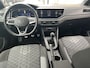 Volkswagen Polo 1.0 TSI R-Line / 2X R-LINE/ ADAPTIVE CRUISE/ PARKEER SENSOREN V+A/ APP-CONNECT/ DIGITAL DASH/ DAB/ CLIMA/ GETINT GLAS/ 16'' LMV