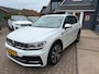 Volkswagen Tiguan 1.5 TSI ACT Highline Business R-Line / Pano / Virtual / ACC / Trekhaak / NL Auto met NAP.