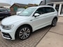 Volkswagen Tiguan 1.5 TSI ACT Highline Business R-Line / Pano / Virtual / ACC / Trekhaak / NL Auto met NAP.