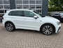 Volkswagen Tiguan 1.5 TSI ACT Highline Business R-Line / Pano / Virtual / ACC / Trekhaak / NL Auto met NAP.