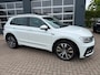 Volkswagen Tiguan 1.5 TSI ACT Highline Business R-Line / Pano / Virtual / ACC / Trekhaak / NL Auto met NAP.