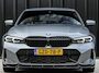 BMW 3-Serie 330e | M-Sport | NL auto | Facelift | Stoelverwarming | Camera | Ambiance Interieur | Shadowline | Led Koplampen |