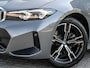 BMW 3-Serie 330e | M-Sport | Facelift | Shadowline | Led Koplampen | Camera | NL auto | Stoelverwarming