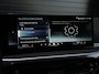 BMW 3-Serie 330e | M-Sport | NL auto | Facelift | Stoelverwarming | Camera | Ambiance Interieur | Shadowline | Led Koplampen |
