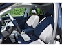 Volkswagen T-Roc 1.5 eTSI 115PK DSG Life First Edition | Multimedia Pakket | Dode-hoek detectie | Elektrisch wegklapbare trekhaak | Schuif-kanteldak | VERLENGDE GARANTIE