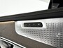 Volvo XC90 T8 Plug-in hybrid AWD Ultra Dark SOH 100% | Panoramadak | 360º camera | Luchtvering | Head- Up display | Bowers & Wilkins | Stoelventilatie | Trekhaak