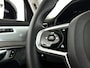 Volvo XC90 T8 Plug-in hybrid AWD Ultra Dark SOH 100% | Panoramadak | 360º camera | Luchtvering | Head- Up display | Bowers & Wilkins | Stoelventilatie | Trekhaak
