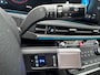 Hyundai Santa Fe 1.6 T-GDI 252pk PHEV Premium Plus 4WD 7p. | Elektrische trekhaak | Sidesteps | Premium Audio | Bestuurdersstoel met geheugen | Dodehoek detectie | Full-LED koplampen | Head-up display | Stoelventilatie | 360 graden camera