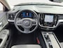 Volvo V60 2.0 B4 Core | Apple Carplay/Android Auto|telefoonintegratie premium | Audio installatie | Cruise control adaptief met Stop&Go en stuurhulp