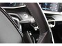 Peugeot e-2008 EV Allure Pack 50 kWh Airco Camera Carplay Dealer onderhouden, nieuwstaat