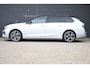 Opel Astra Sports Tourer 1.2 Turbo Hybrid GS 145pk | tot 8 Jaar Garantie! | Afn. Trekhaak | Schuif-/Kanteldak | Alcantara | Stoel/Stuurverwarming | Elektr. Stoelen | Achteruitrijcamera | !!