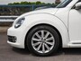 Volkswagen Beetle 1.6 TDI Design 105 PK | Bi-xenon | Fender Audio | Cruise Control | ECC | Stoelverwarming | Navigatie | Trekhaak | 17"