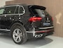 Volkswagen Tiguan 1.5 TSI R-Line Automaat / Facelift model / Full map navigatie / Cruise control / Climate control