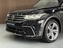 Volkswagen Tiguan 1.5 TSI R-Line Automaat / Facelift model / Full map navigatie / Cruise control / Climate control