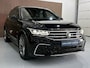 Volkswagen Tiguan 1.5 TSI R-Line Automaat / Facelift model / Full map navigatie / Cruise control / Climate control
