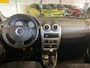 Dacia Sandero 1.2 Lauréate | MEENEEMPRIJS MET GELDIGE APK | AIRCO | PARKEERSENSOREN | RADIO | ELEKTRISCHE RAMEN.
