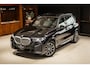 BMW X5 xDrive50e H/K | Pamorama | Elektr. Trekhaak | carbonschwarz | Dealer Onderhouden
