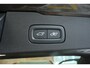 Volvo V60 T6 Plug-in hybrid AWD Plus Dark | Trekhaak | 360 graden camera | Verwarmbare voorstoelen, achterbank en stuurwiel | Premium audio by Harman Kardon | Adaptieve cruise control | Verwarmbare achterbank | Apple carplay/Android auto