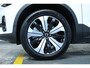 Volvo XC40 Recharge Core | Comfortstoelen | Stoelverwarming | Stuurwielverwarming | Draadloze telefoonlader | Adaptive Cruise Control | Parkeersensoren voor + achter | Parkeercamera |