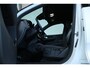 Volvo XC40 Recharge Core | Comfortstoelen | Stoelverwarming | Stuurwielverwarming | Draadloze telefoonlader | Adaptive Cruise Control | Parkeersensoren voor + achter | Parkeercamera |