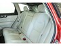 Volvo XC60 T6 Plug-in hybrid AWD Inscription Exclusive | Google Infotainment | Dealeronderhouden | Semi-Electrische wegklapbare trekhaak | Parkeerverwarming | Head-Up Display | Stoelverwarming | Stuurwielverwarming | Parkeersensoren | Panoramadak