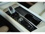 Volvo XC60 T6 Plug-in hybrid AWD Inscription Exclusive | Google Infotainment | Dealeronderhouden | Semi-Electrische wegklapbare trekhaak | Parkeerverwarming | Head-Up Display | Stoelverwarming | Stuurwielverwarming | Parkeersensoren | Panoramadak