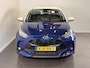 Toyota Yaris 1.5 Hybrid 115 Style Bi-Tone Limited | Head-up display | Dodehoekdetectie | Parkeersensoren voor en achter | Apple Carplay |