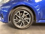 Toyota Yaris 1.5 Hybrid 115 Style Bi-Tone Limited | Head-up display | Dodehoekdetectie | Parkeersensoren voor en achter | Apple Carplay |