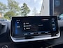 Peugeot 2008 1.2 Turbo 130 PK Allure Pack | Trekhaak 1200 KG | Navigatie | 3D Virtual Cockpit | Stoelverwarming | LED Verlichting | Half Lederen Bekleding | Keyless Start | Climate Control | Cruise Control | 17 Inch Lichtmetalen Velgen |