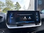 Peugeot 2008 1.2 Turbo 130 PK Allure Pack | Trekhaak 1200 KG | Navigatie | 3D Virtual Cockpit | Stoelverwarming | LED Verlichting | Half Lederen Bekleding | Keyless Start | Climate Control | Cruise Control | 17 Inch Lichtmetalen Velgen |