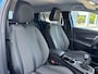 Peugeot 2008 1.2 Turbo 130 PK Allure Pack | Trekhaak 1200 KG | Navigatie | 3D Virtual Cockpit | Stoelverwarming | LED Verlichting | Half Lederen Bekleding | Keyless Start | Climate Control | Cruise Control | 17 Inch Lichtmetalen Velgen |