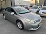 Toyota Avensis 1.8 VVTi Dynamic CLIMA CRUISE DEALER ONDERHOUDEN ORIG NL NAP