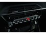 Peugeot e-2008 EV Allure Pack 50 kWh | Cruise Control | Stoelverwarming | Camera | Navigatie | Climate Control | Carplay | LED