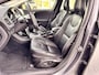 Volvo V40 2.0 T4 Inscription | Stoelverwarming Voor | Panoramadak | Elektrisch Bedienbare Bestuurdersstoel | Navigatie | Parkeersensoren Voor en Achter | Parkeercamera | Keyless | Trekhaak |