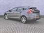 Volvo V40 2.0 T4 Inscription | Stoelverwarming Voor | Panoramadak | Elektrisch Bedienbare Bestuurdersstoel | Navigatie | Parkeersensoren Voor en Achter | Parkeercamera | Keyless | Trekhaak |